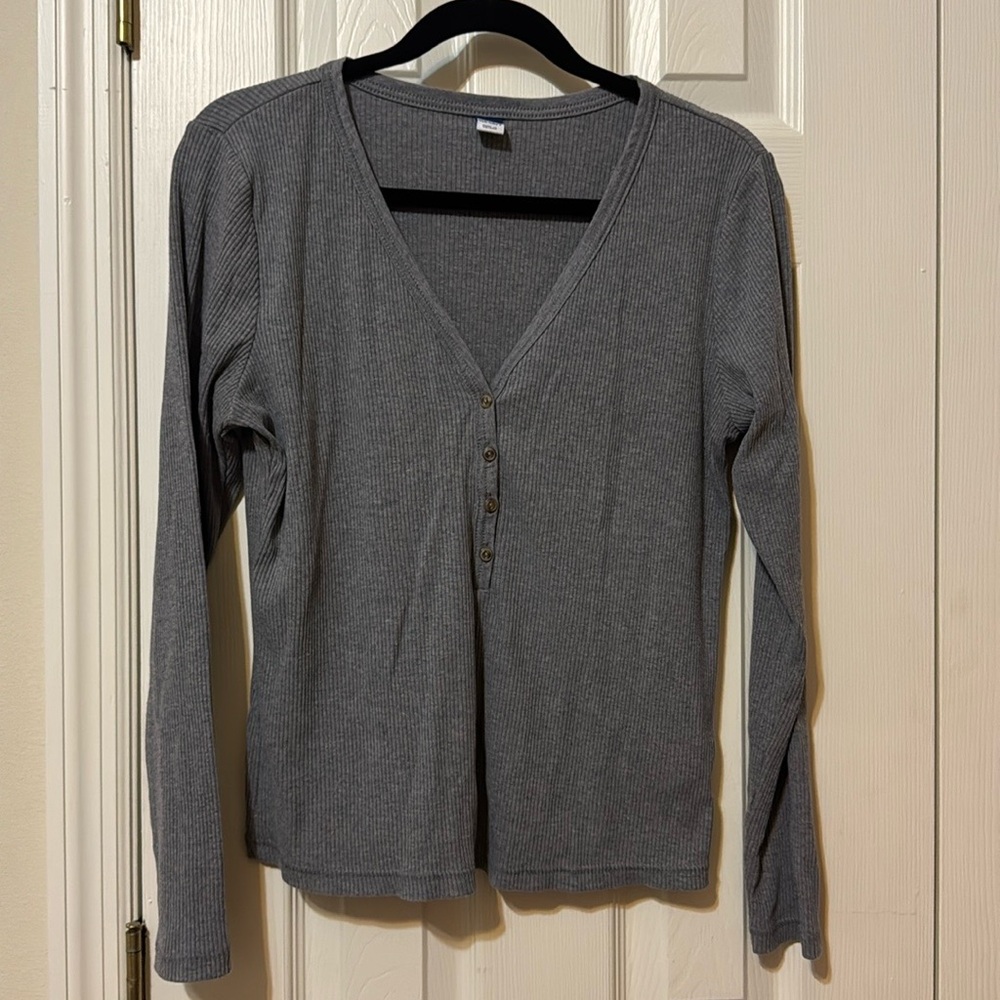 Old Navy Fitted Long-Sleeve Rib-Knit Henley Top